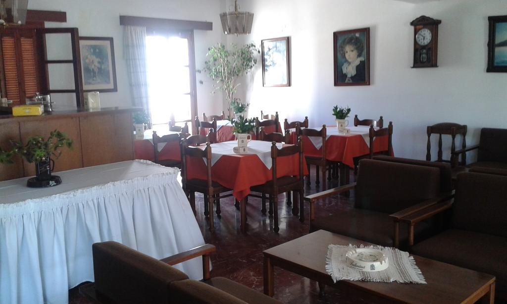 Plaza Hotel Skála Extérieur photo